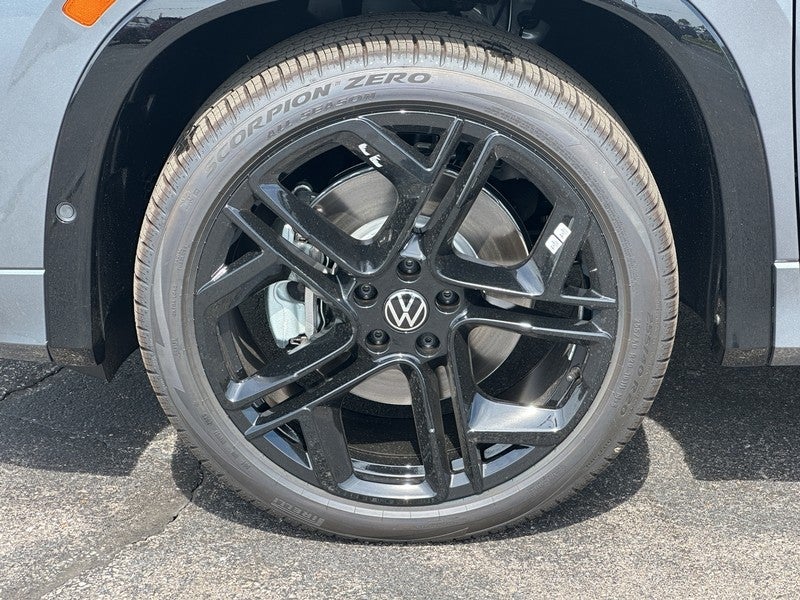 2025 Volkswagen Tiguan 2.0T SE R-Line Black 4MOTION