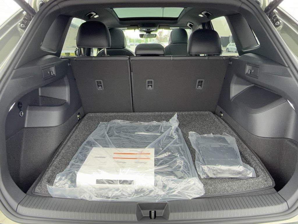 2026 Volkswagen Tiguan 2.0T SE R-Line Black 4MOTION