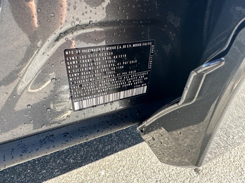 2025 Volkswagen Tiguan 2.0T SE R-Line Black 4MOTION