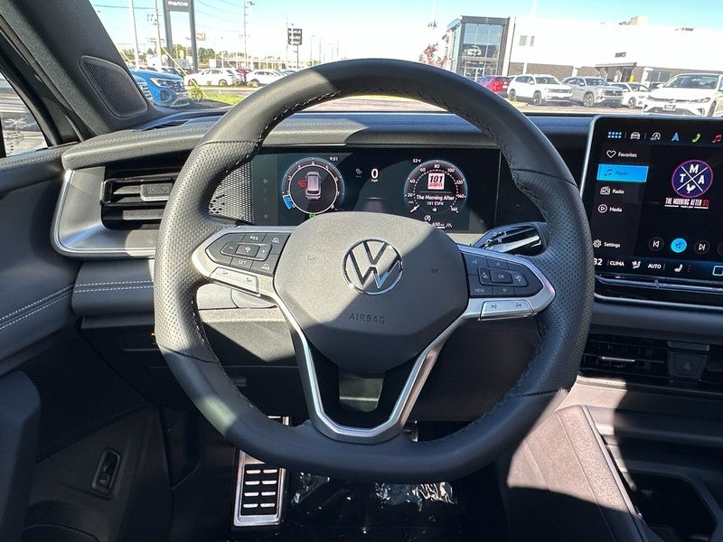 2025 Volkswagen Tiguan 2.0T SE R-Line Black 4MOTION