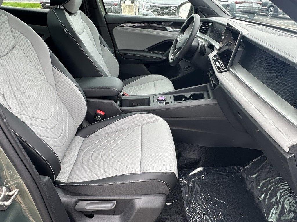 2026 Volkswagen Tiguan 2.0T SE R-Line Black 4MOTION