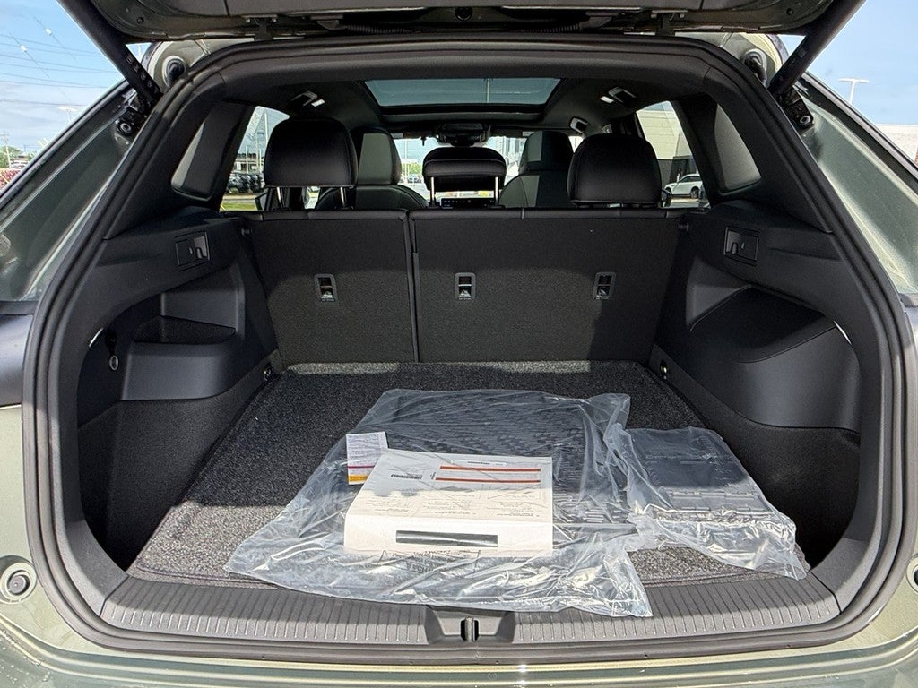 2026 Volkswagen Tiguan 2.0T SE R-Line Black 4MOTION