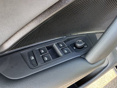 2026 Volkswagen Tiguan 2.0T SE R-Line Black FWD