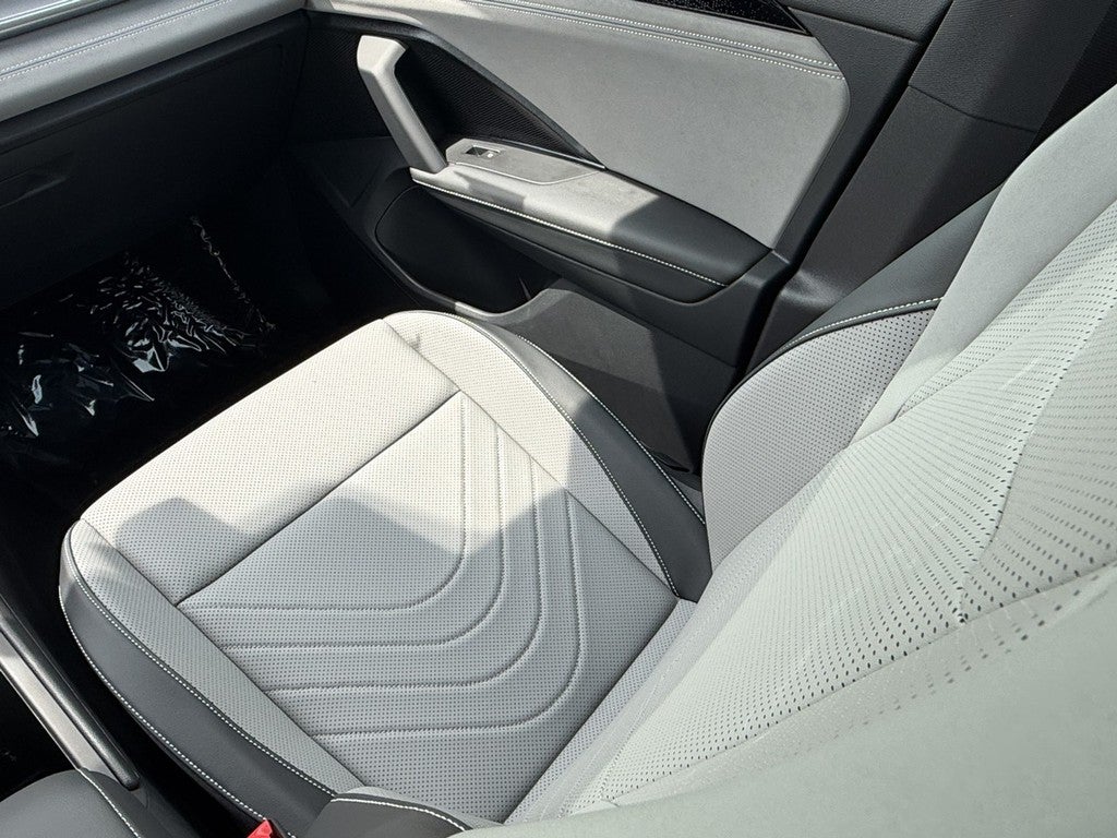 2026 Volkswagen Tiguan 2.0T SE R-Line Black FWD
