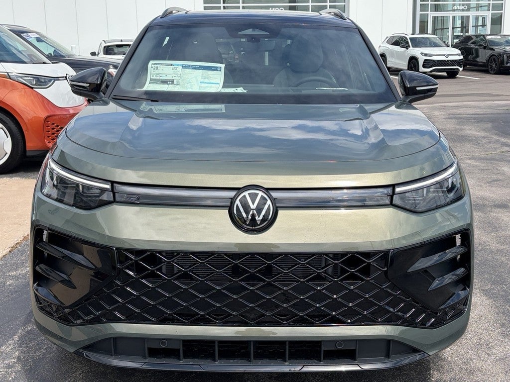 2026 Volkswagen Tiguan 2.0T SE R-Line Black FWD