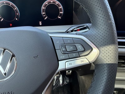 2026 Volkswagen Tiguan 2.0T SE R-Line Black FWD