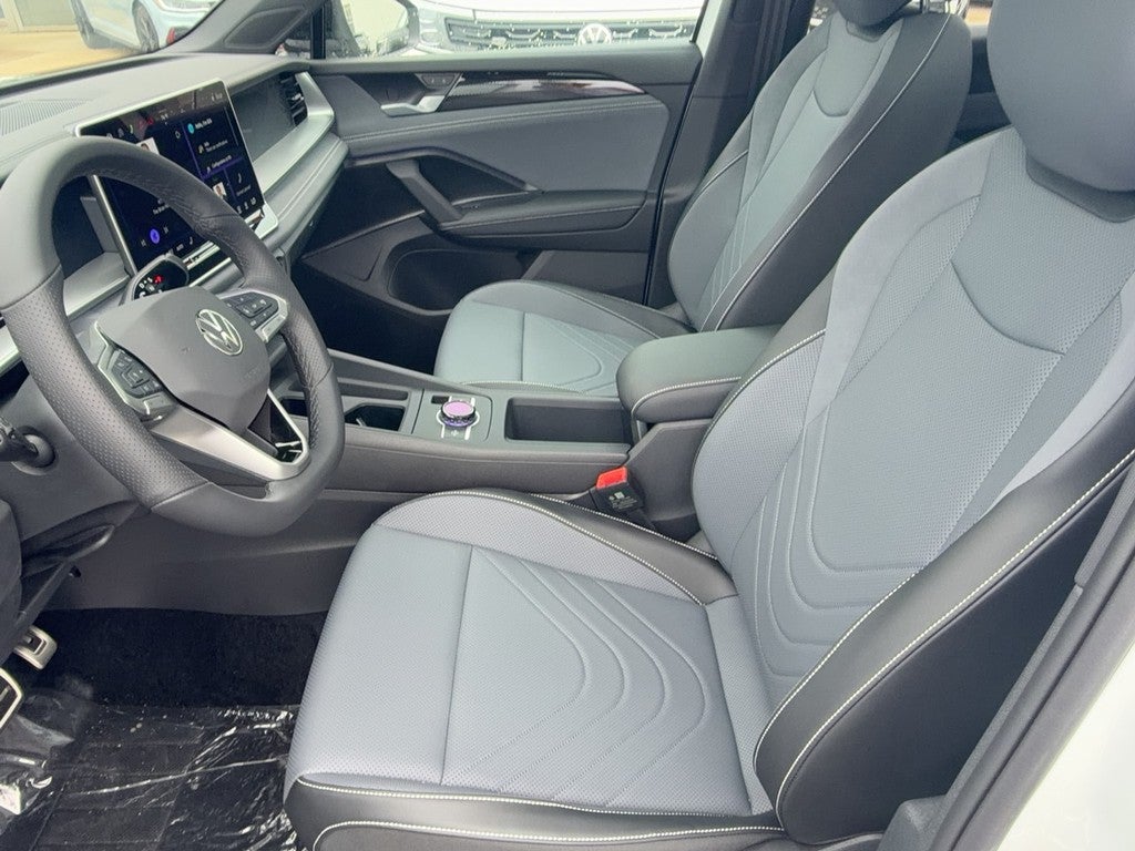2026 Volkswagen Tiguan 2.0T SE R-Line Black FWD