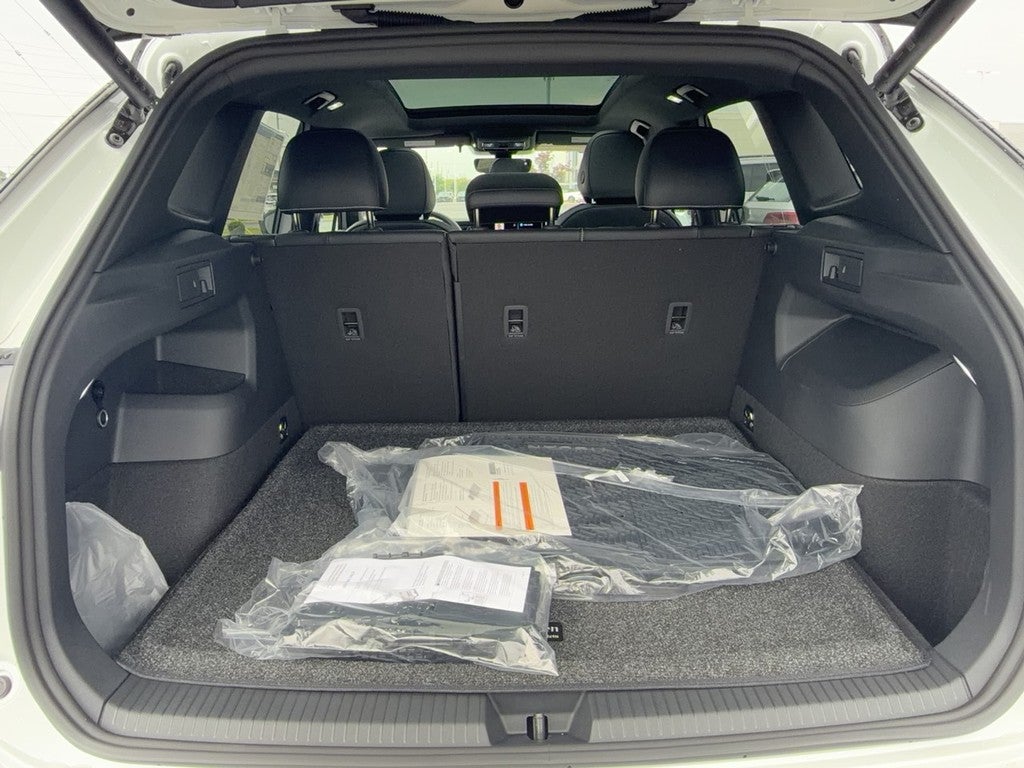 2026 Volkswagen Tiguan 2.0T SE R-Line Black FWD