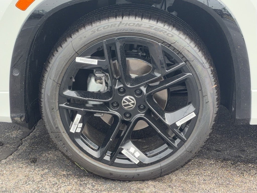 2026 Volkswagen Tiguan 2.0T SE R-Line Black FWD