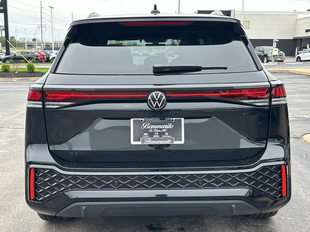 2026 Volkswagen Tiguan 2.0T SE R-Line Black FWD