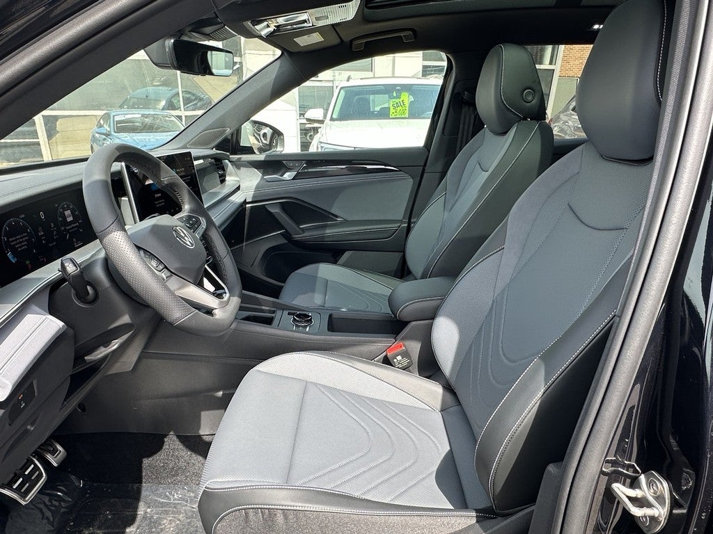 2026 Volkswagen Tiguan 2.0T SE R-Line Black FWD