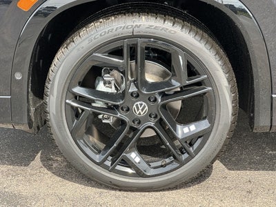 2026 Volkswagen Tiguan 2.0T SE R-Line Black FWD