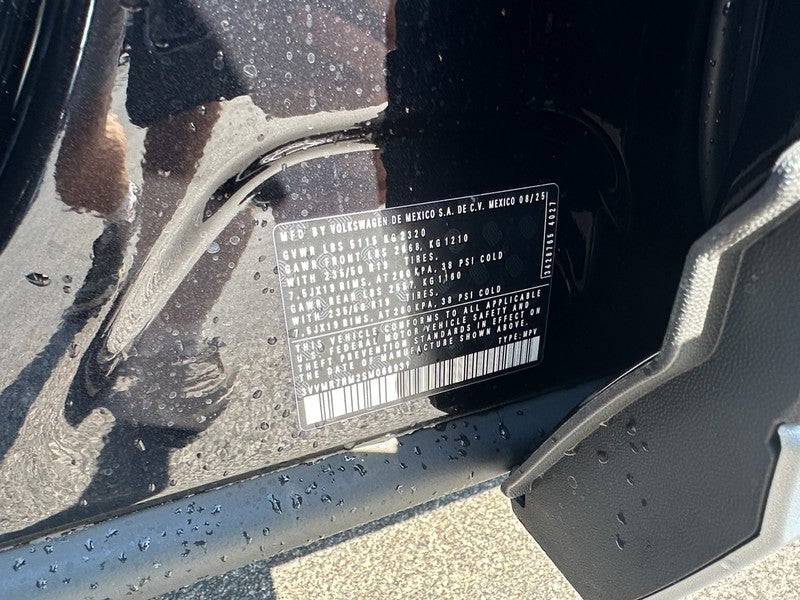 2025 Volkswagen Tiguan 2.0T SE 4MOTION