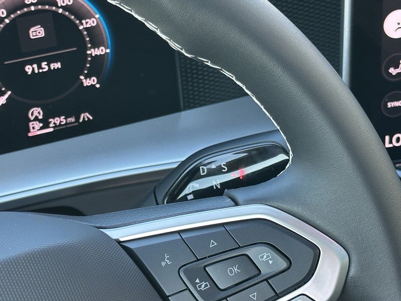 2025 Volkswagen Tiguan 2.0T SE 4MOTION