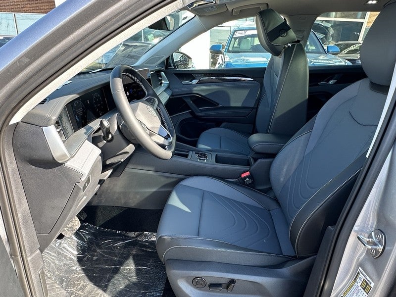 2025 Volkswagen Tiguan 2.0T SE 4MOTION