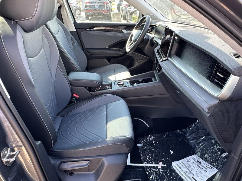 2025 Volkswagen Tiguan 2.0T SE 4MOTION