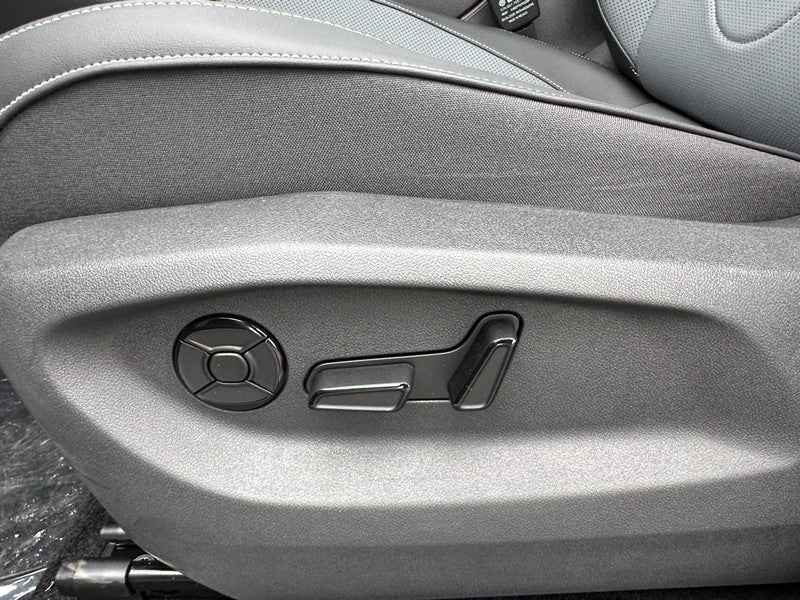 2025 Volkswagen Tiguan 2.0T SE 4MOTION