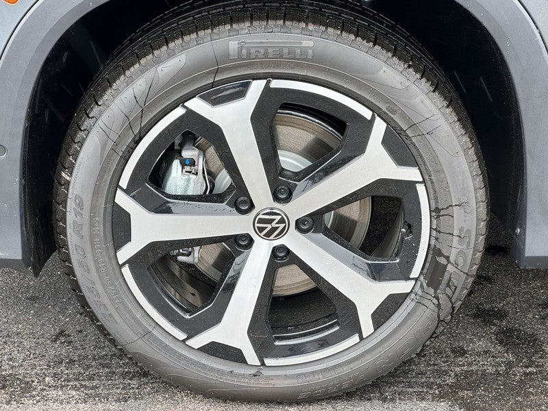 2025 Volkswagen Tiguan 2.0T SE 4MOTION