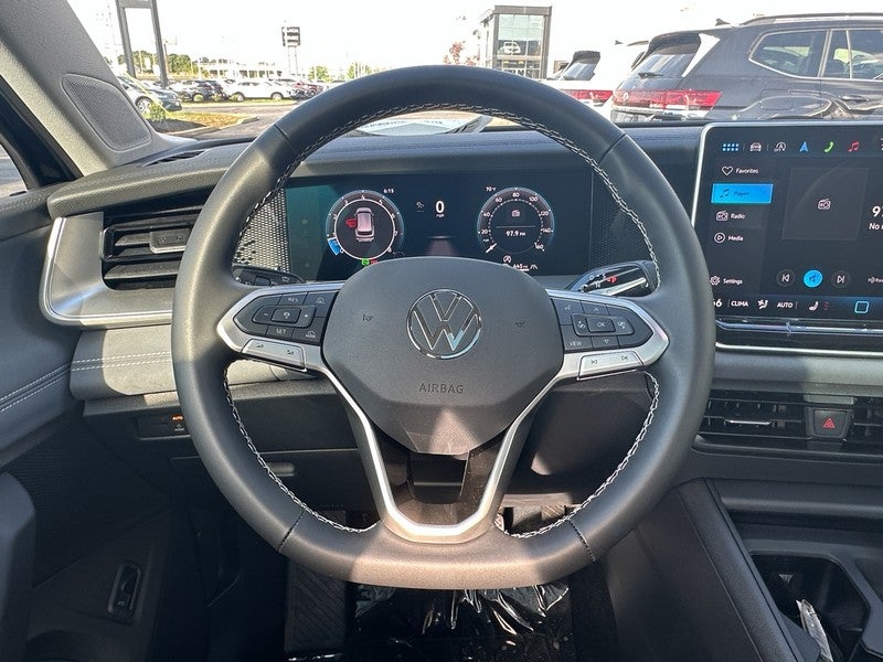 2025 Volkswagen Tiguan 2.0T SE 4MOTION