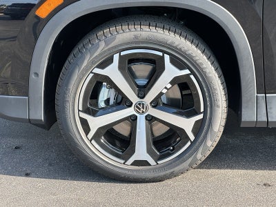 2025 Volkswagen Tiguan 2.0T SE 4MOTION