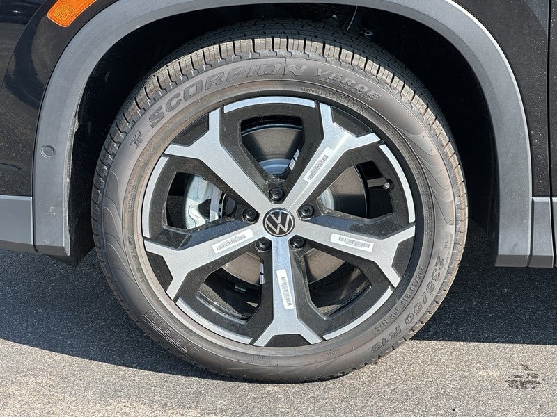 2025 Volkswagen Tiguan 2.0T SE 4MOTION