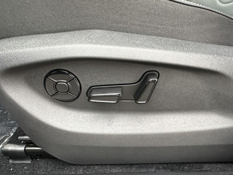 2025 Volkswagen Tiguan 2.0T SE 4MOTION