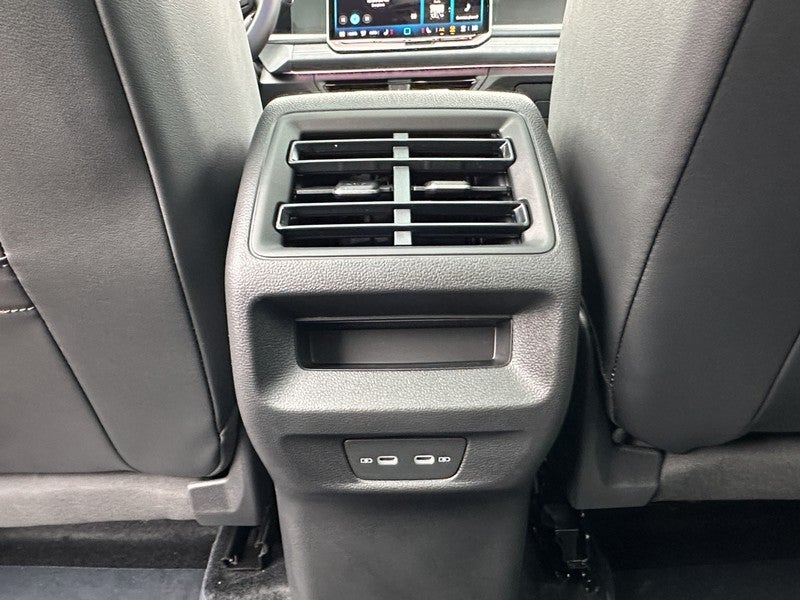 2025 Volkswagen Tiguan 2.0T SE 4MOTION