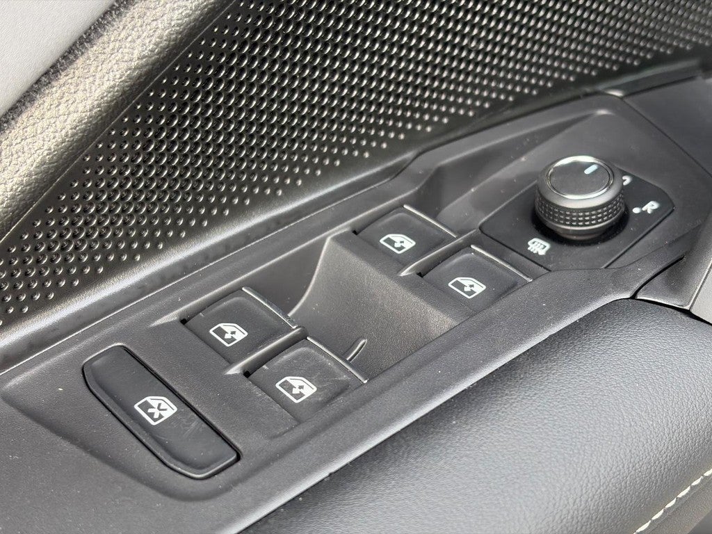 2026 Volkswagen Tiguan 2.0T SE FWD