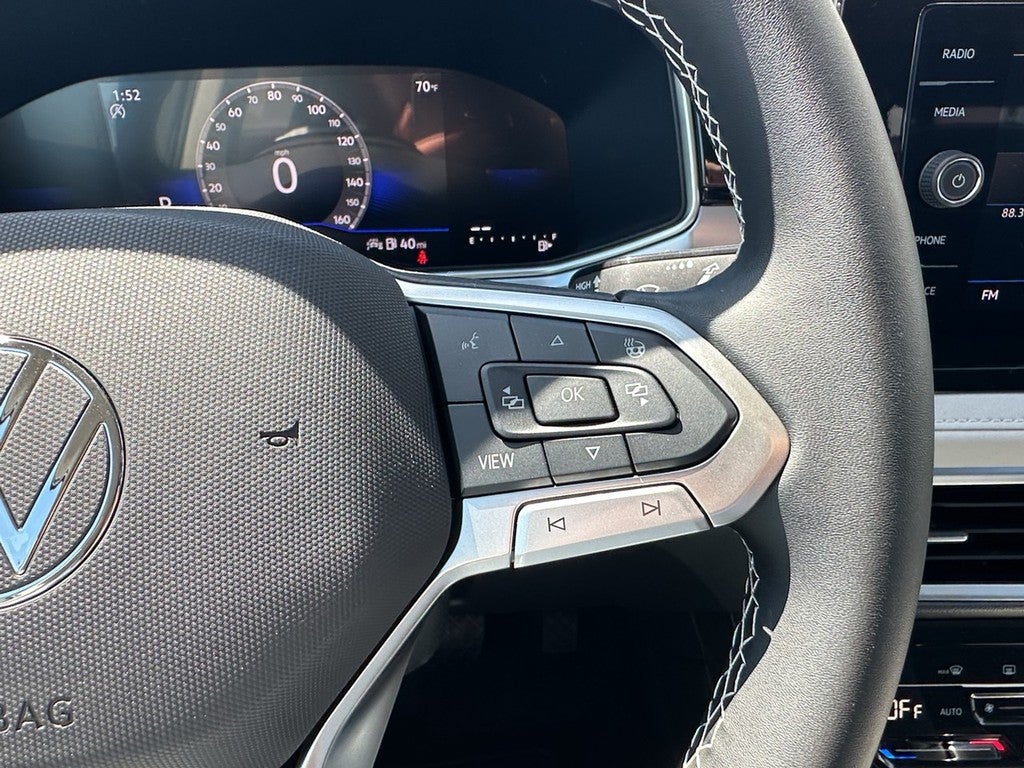 2026 Volkswagen Taos SE FWD