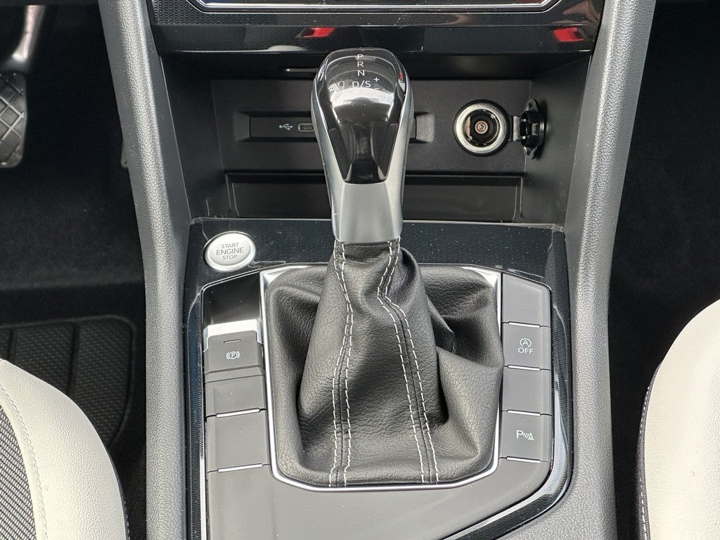 2026 Volkswagen Taos SE FWD