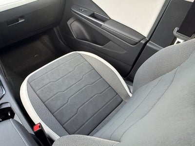 2026 Volkswagen Taos SE FWD