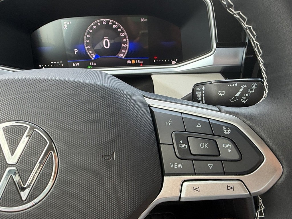 2026 Volkswagen Taos SE FWD