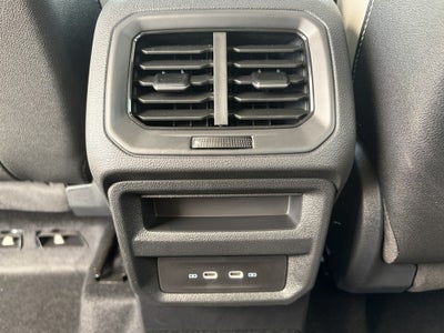 2026 Volkswagen Taos SE FWD