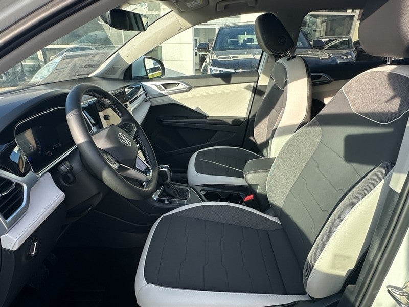 2026 Volkswagen Taos SE FWD