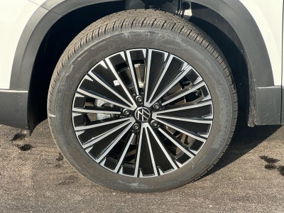 2026 Volkswagen Taos SE FWD