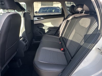 2026 Volkswagen Taos SE FWD