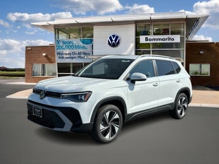 2025 Volkswagen Taos SE 4MOTION