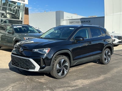 2026 Volkswagen Taos SE 4MOTION