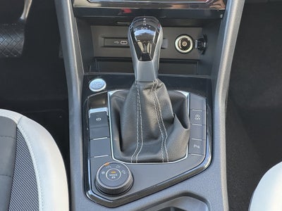 2026 Volkswagen Taos SE 4MOTION