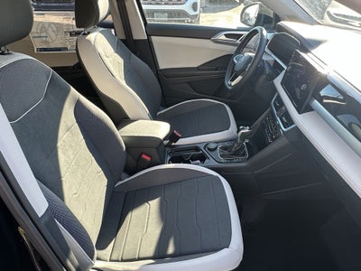 2026 Volkswagen Taos SE 4MOTION