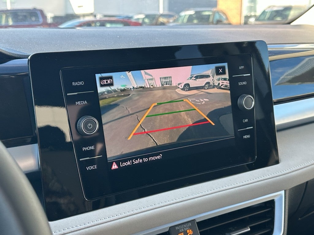 2026 Volkswagen Taos SE 4MOTION