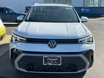 2025 Volkswagen Taos SE 4MOTION