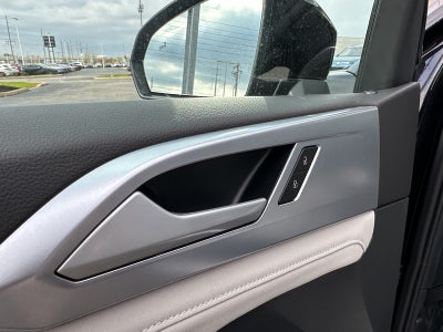 2025 Volkswagen Taos SE 4MOTION