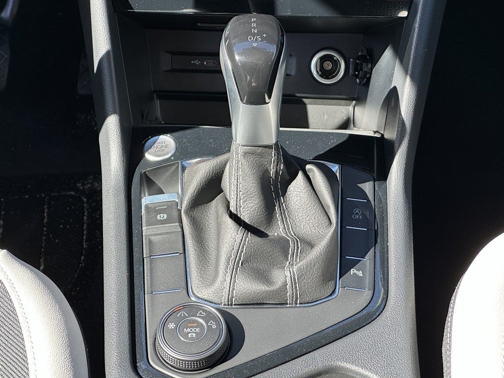 2026 Volkswagen Taos SE 4MOTION