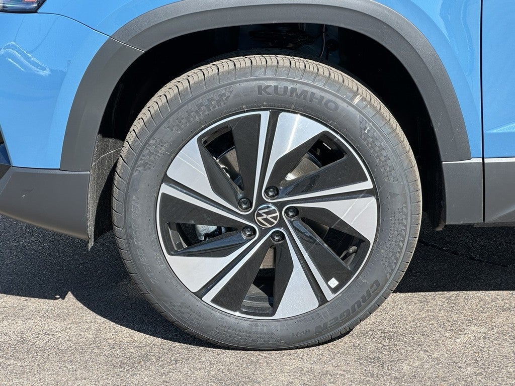 2026 Volkswagen Taos SE 4MOTION