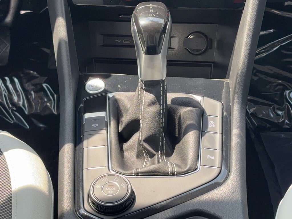 2026 Volkswagen Taos SE 4MOTION