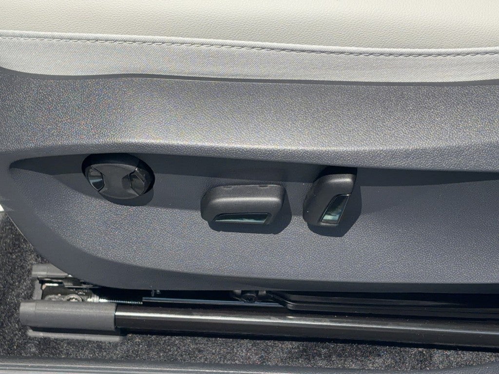 2026 Volkswagen Taos SE 4MOTION