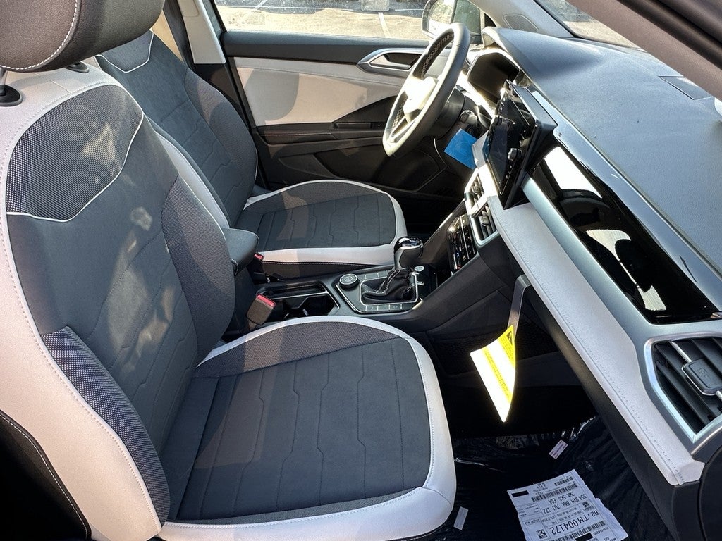 2026 Volkswagen Taos SE 4MOTION