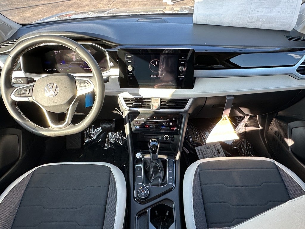 2026 Volkswagen Taos SE 4MOTION