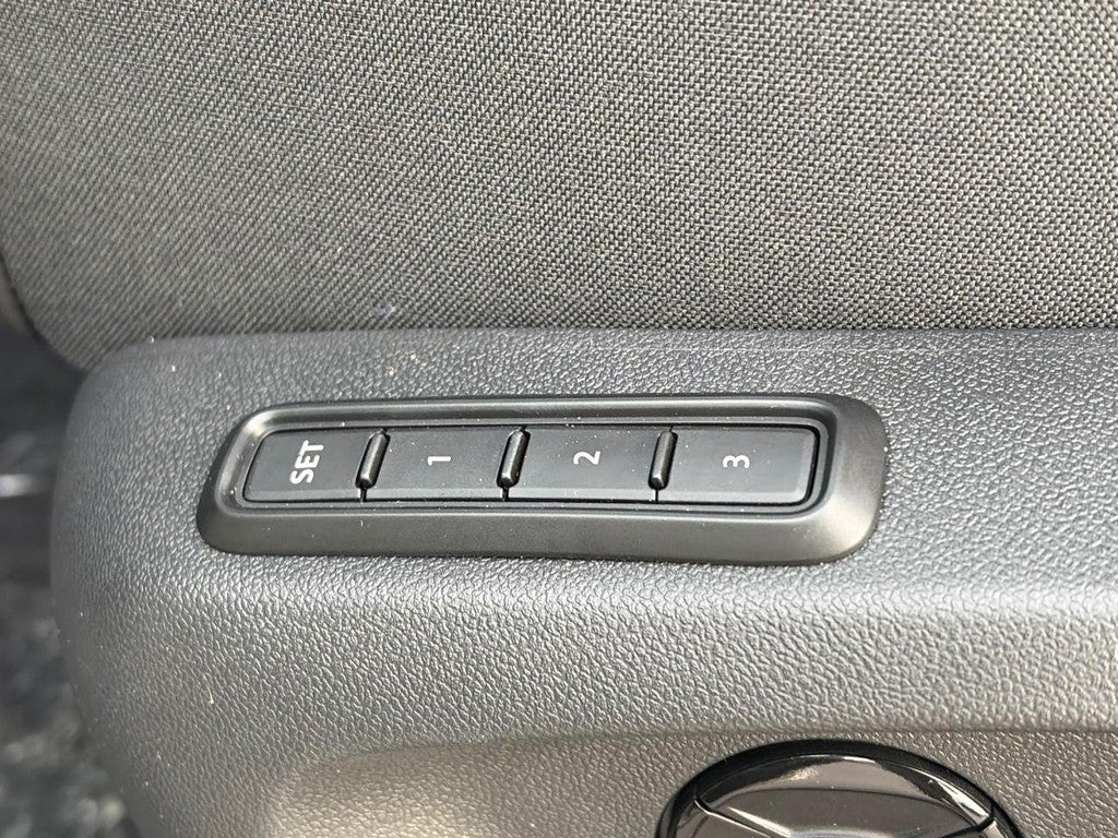 2027 Volkswagen Tiguan SEL R-Line Turbo 4MOTION
